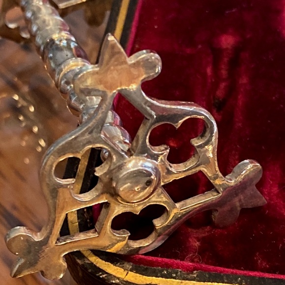 silver knife rest and salt set - Picture 6 of 9